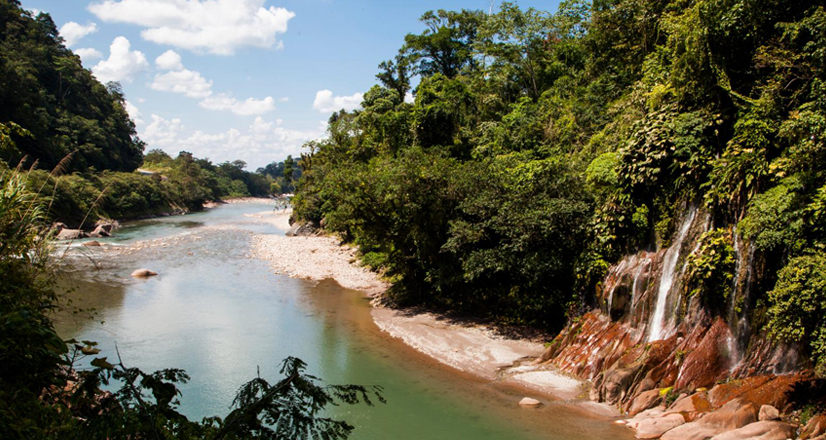 Túnel del Boquerón tallado en roca viva